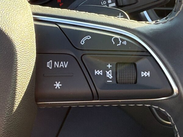 AUDI SQ5 TDI V6 QUATTRO / FULL OPTIONS / CUIR / 1ERE MAIN - Image 14