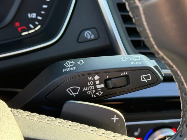 AUDI SQ5 TDI V6 QUATTRO / FULL OPTIONS / CUIR / 1ERE MAIN - Image 17