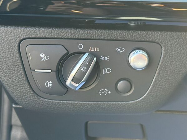 AUDI SQ5 TDI V6 QUATTRO / FULL OPTIONS / CUIR / 1ERE MAIN - Image 25