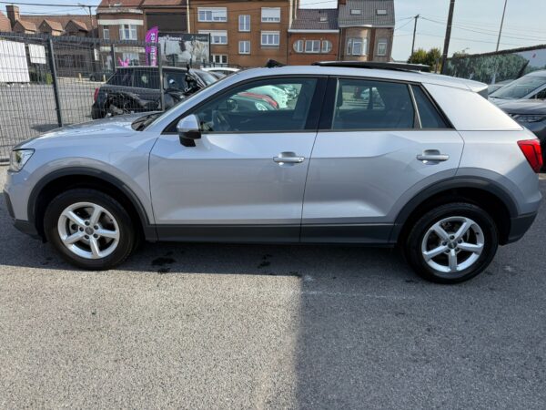 Audi Q2 1.0 TFSI S tronic / TOIT / AUTO / CUIR / LED - Image 8