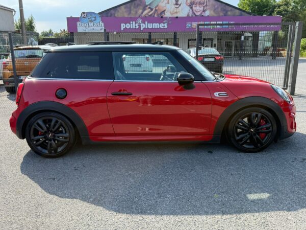 MINI John Cooper Works PERFECT CONDITIONS / CAMERA / CARPLAY / FULL BOOK - Image 4