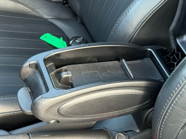 MINI John Cooper Works PERFECT CONDITIONS / CAMERA / CARPLAY / FULL BOOK - Image 23