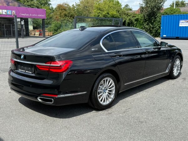 BMW 740 e iPerformance / FULL SERVICE / CUIR / TOIT OUVRANT - Image 5