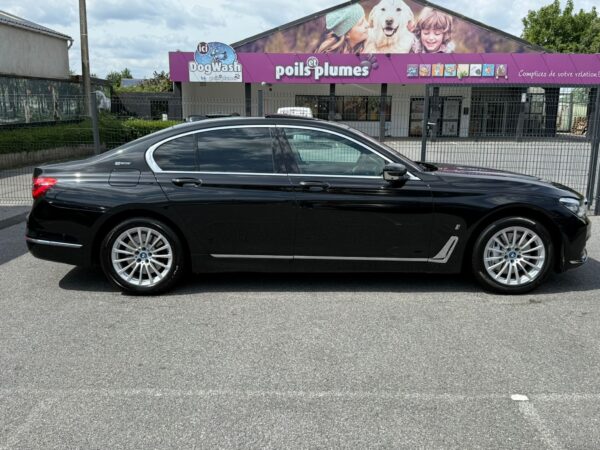 BMW 740 e iPerformance / FULL SERVICE / CUIR / TOIT OUVRANT - Image 4