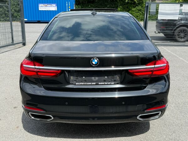 BMW 740 e iPerformance / FULL SERVICE / CUIR / TOIT OUVRANT - Image 6