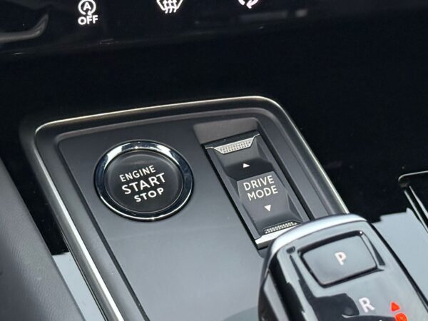 Peugeot 508 1.6l / CARPLAY / AUTO / CLIM / CAMERA 360 - Image 22