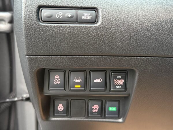 Nissan X-Trail 1.3 DIG-T / FULL OPTIONS / PANO / 360 / BOSE - Image 19