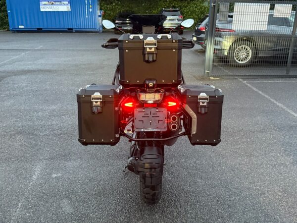 BMW R 1250 GS Adventure TRIPLE BLACK / AKRA / TOP CASE / SHIFTER - Image 5