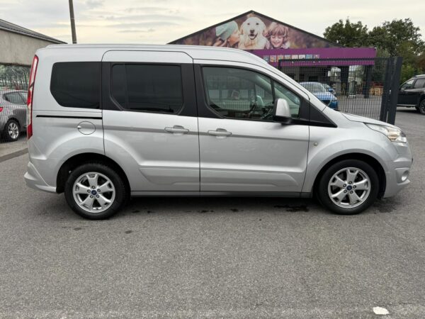 Ford Tourneo Connect 1.5 TDCi PANO / REGU / CLIM / CAMERA - Image 4