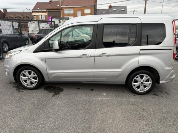Ford Tourneo Connect 1.5 TDCi PANO / REGU / CLIM / CAMERA - Image 8