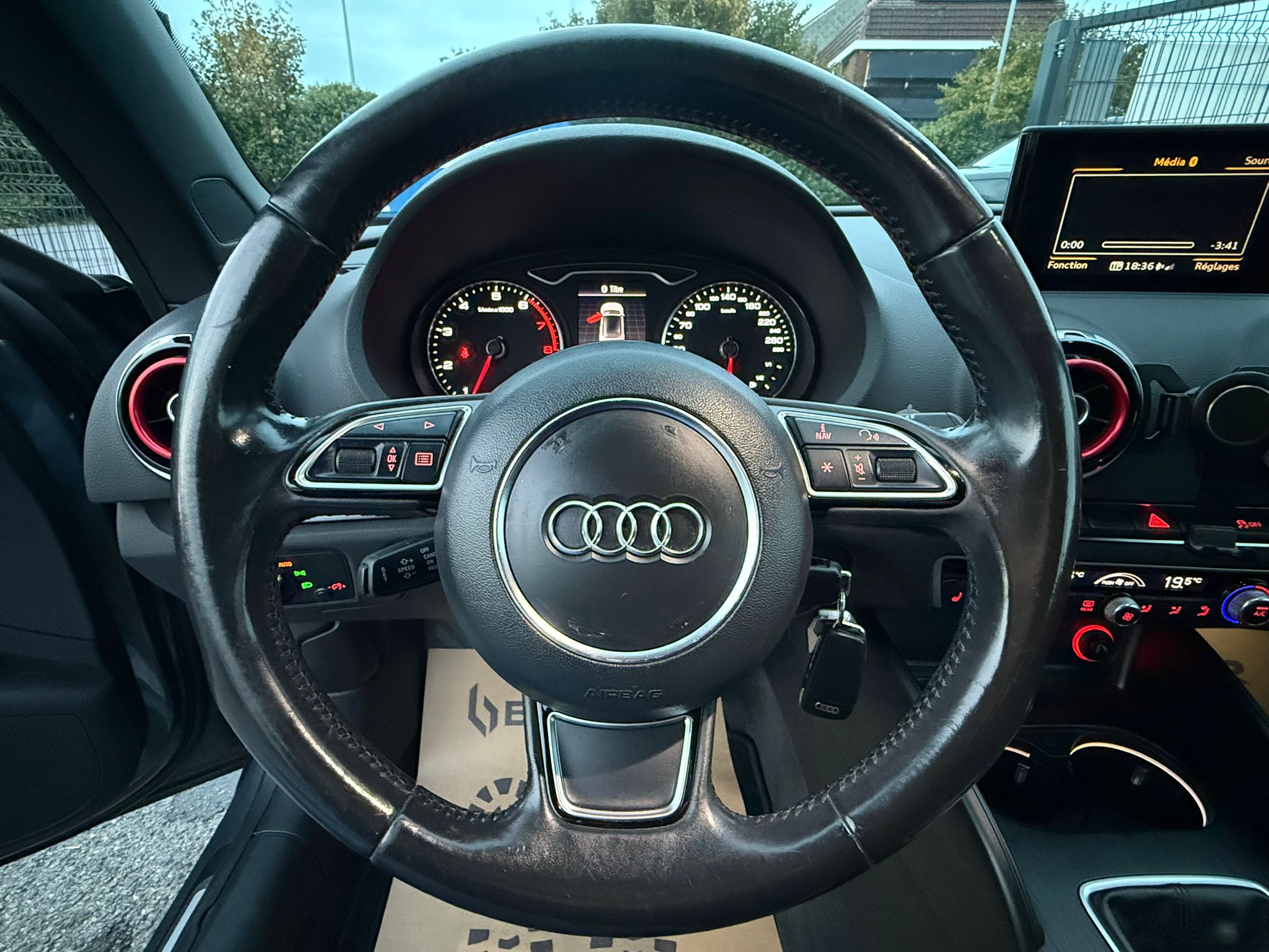 Audi A3 Cabriolet 1.4 TFSI / PDC / XENON / GPS / CUIR - Image 13