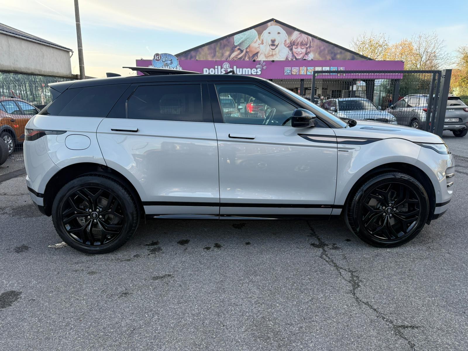 Land Rover Range Rover Evoque 2.0 TD4 4WD R-Dynamic / CUIR / CAMERA / CARPLAY - Image 4