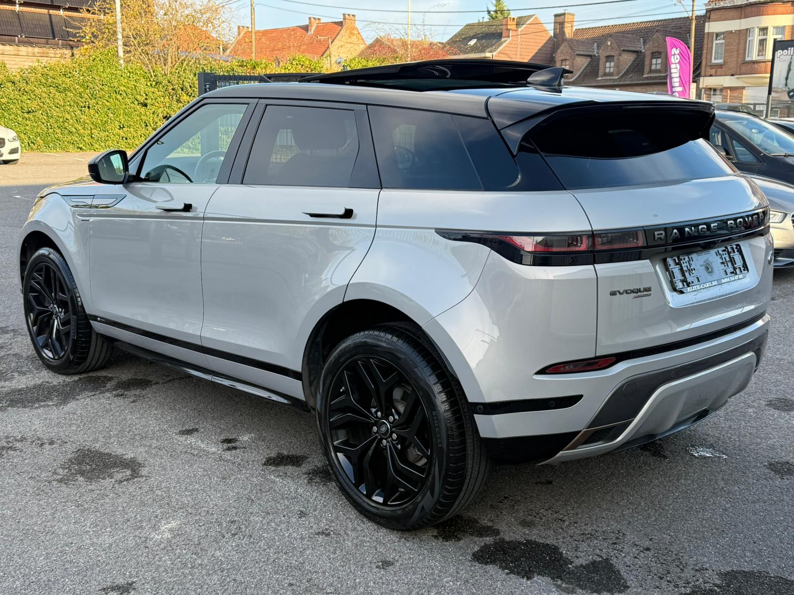 Land Rover Range Rover Evoque 2.0 TD4 4WD R-Dynamic / CUIR / CAMERA / CARPLAY - Image 7