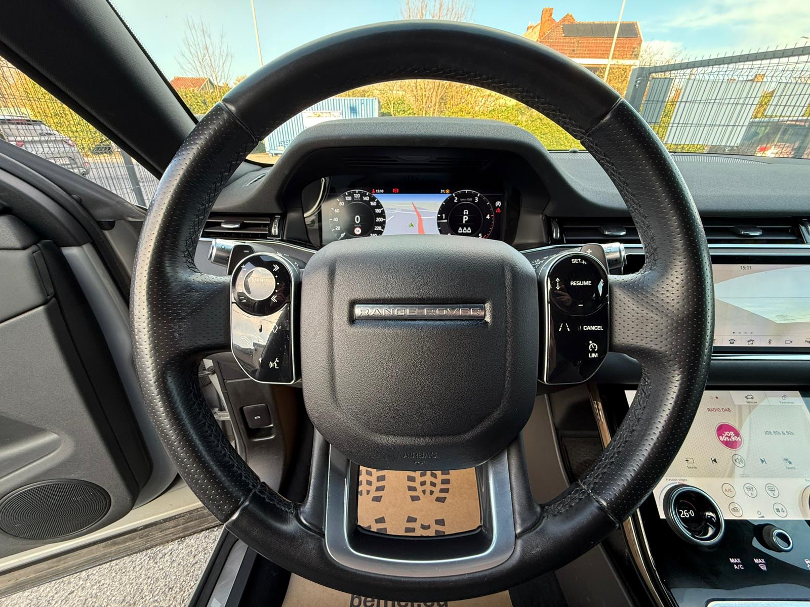 Land Rover Range Rover Evoque 2.0 TD4 4WD R-Dynamic / CUIR / CAMERA / CARPLAY - Image 16