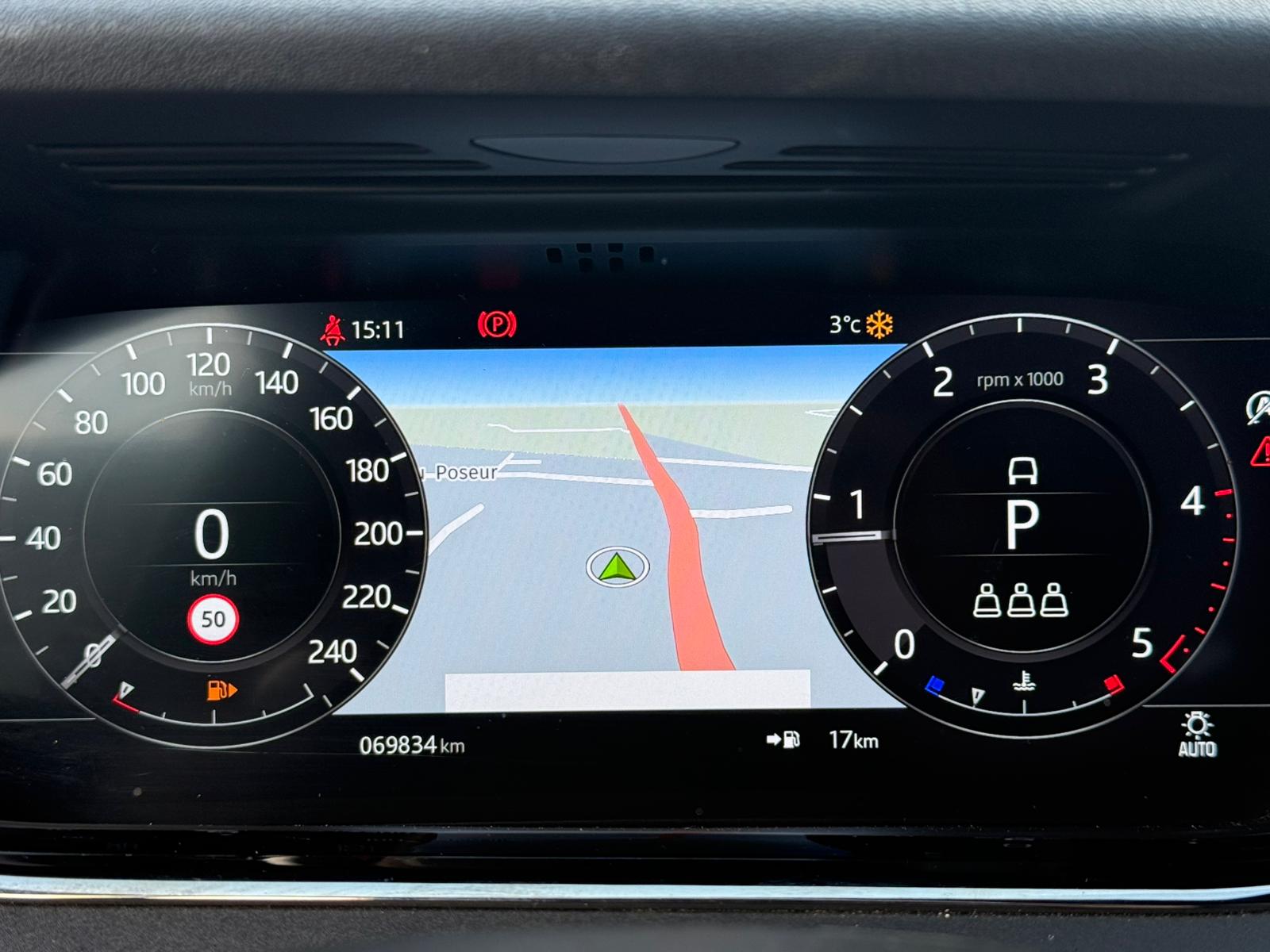 Land Rover Range Rover Evoque 2.0 TD4 4WD R-Dynamic / CUIR / CAMERA / CARPLAY - Image 15