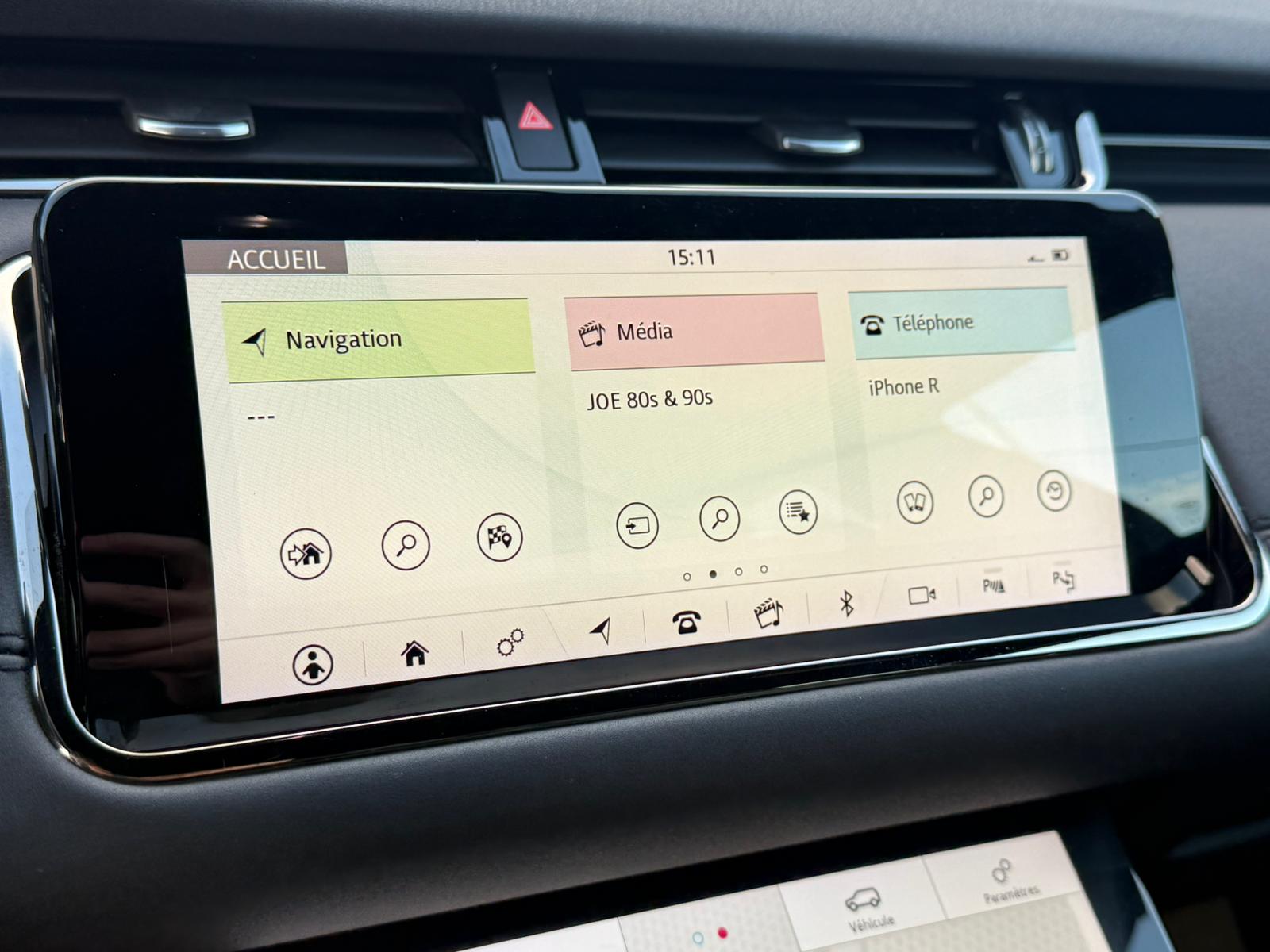 Land Rover Range Rover Evoque 2.0 TD4 4WD R-Dynamic / CUIR / CAMERA / CARPLAY - Image 21