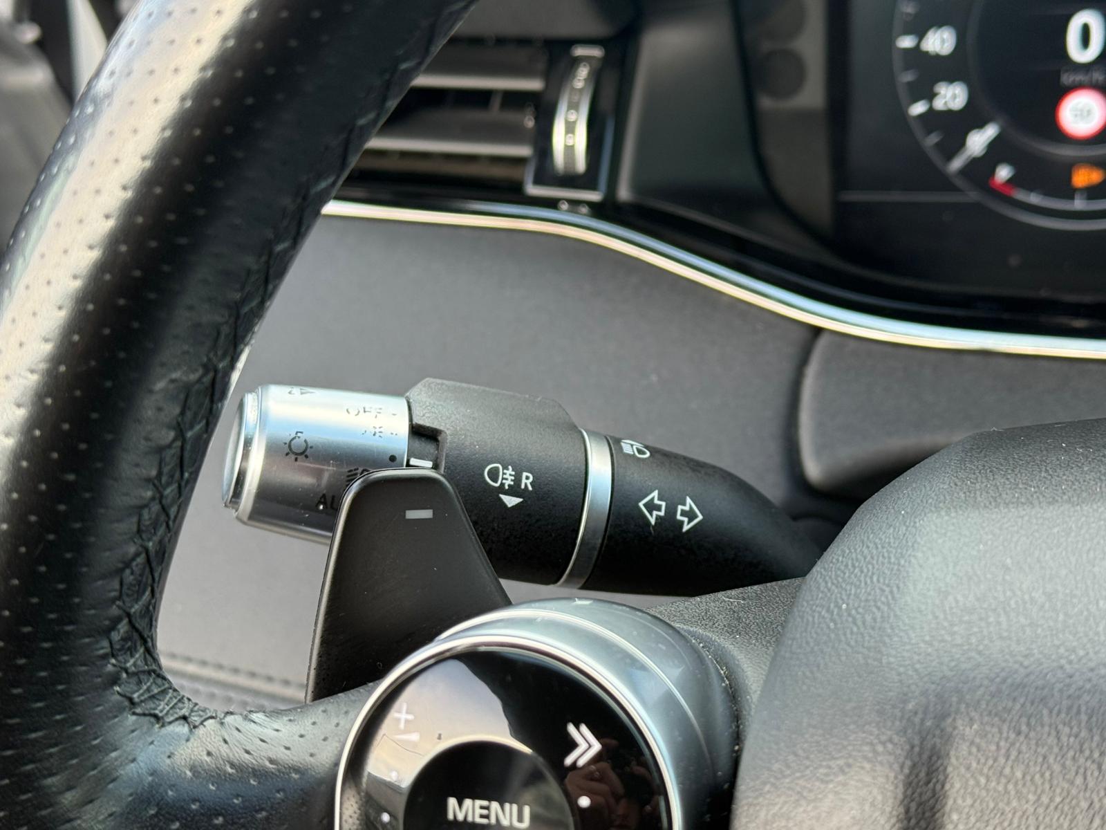 Land Rover Range Rover Evoque 2.0 TD4 4WD R-Dynamic / CUIR / CAMERA / CARPLAY - Image 19