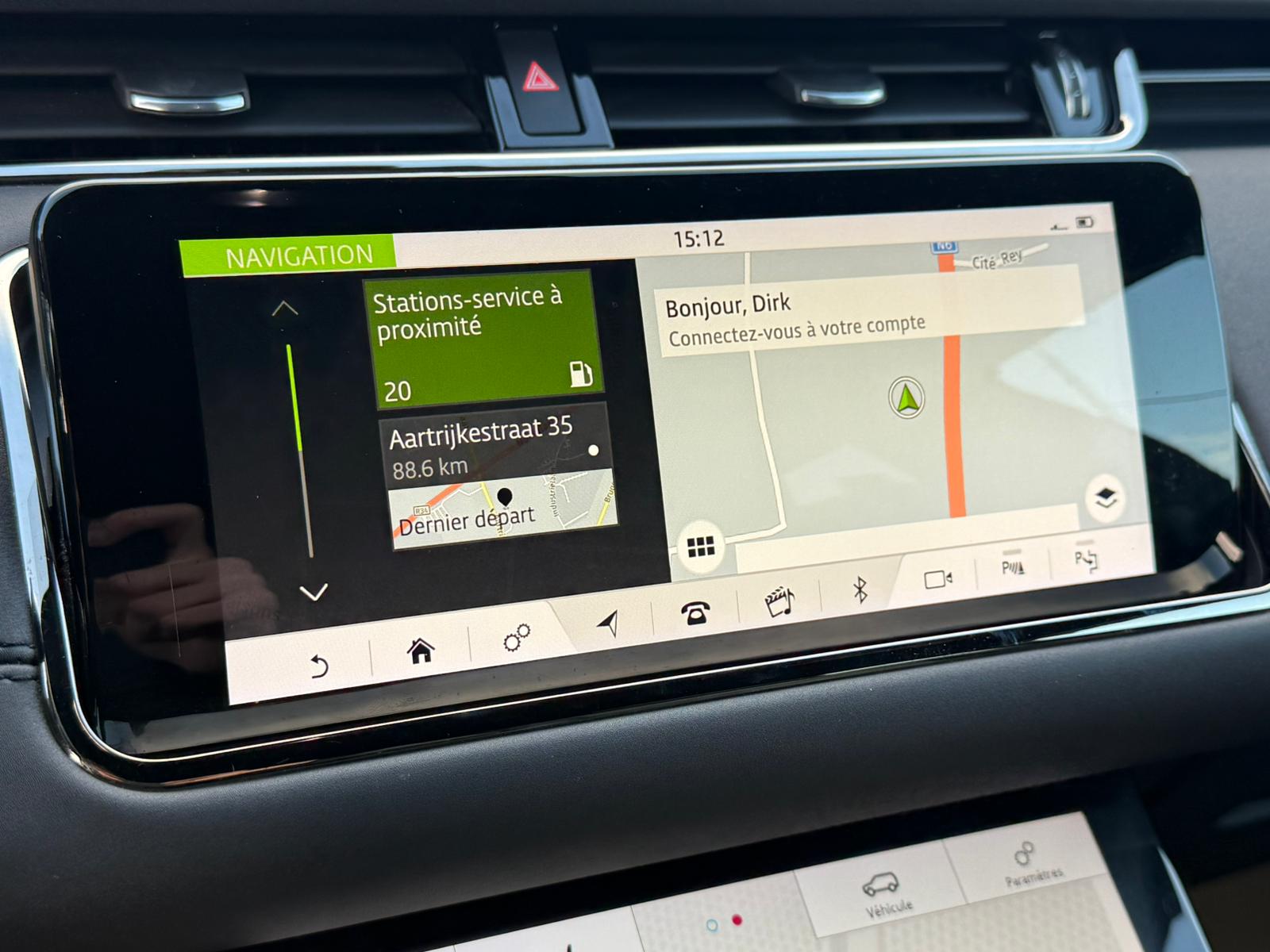 Land Rover Range Rover Evoque 2.0 TD4 4WD R-Dynamic / CUIR / CAMERA / CARPLAY - Image 22