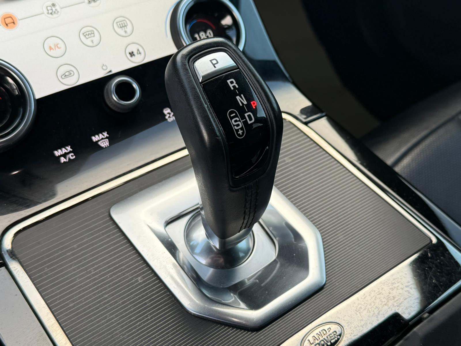 Land Rover Range Rover Evoque 2.0 TD4 4WD R-Dynamic / CUIR / CAMERA / CARPLAY - Image 29