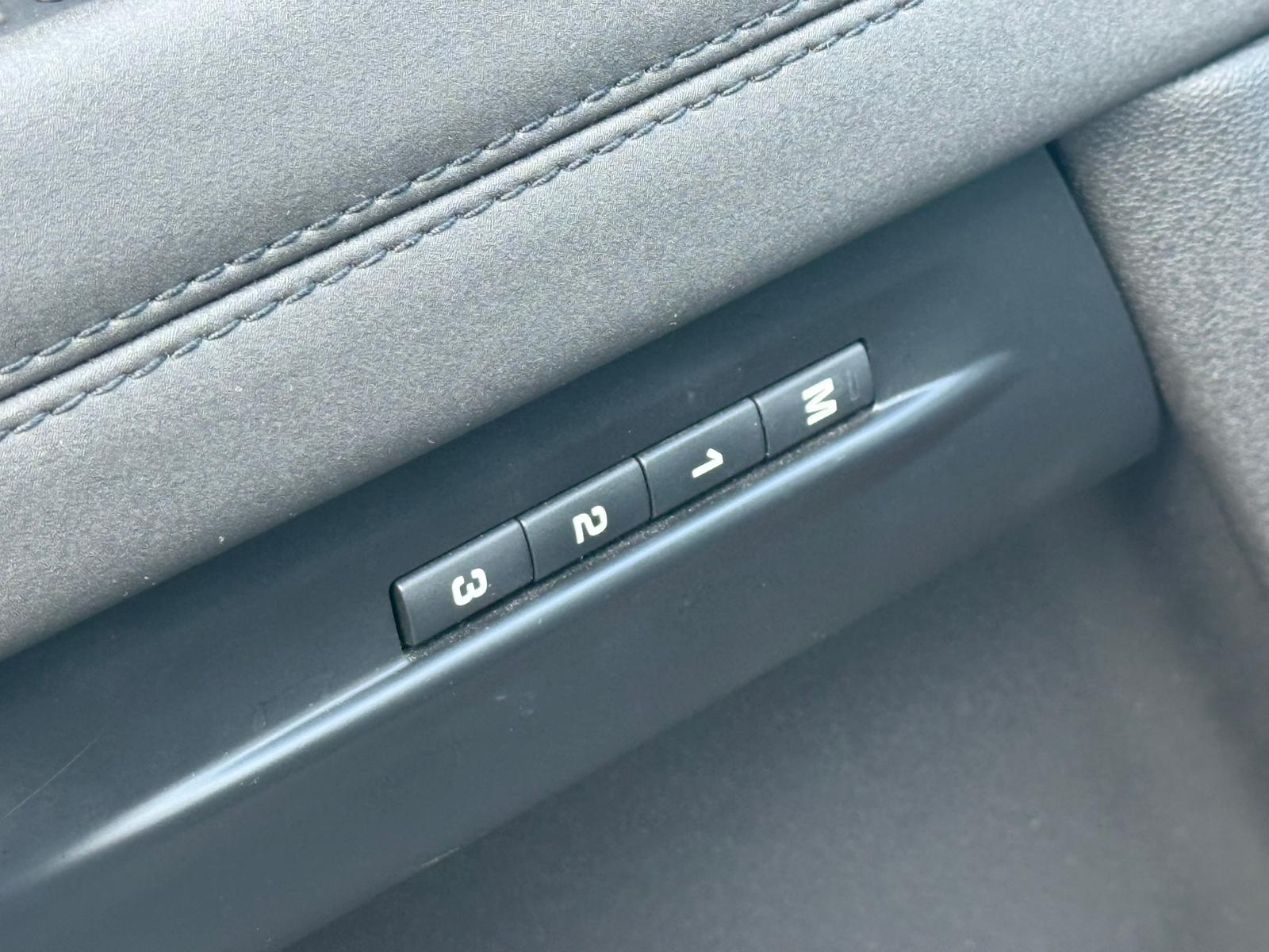 Land Rover Range Rover Evoque 2.0 TD4 4WD R-Dynamic / CUIR / CAMERA / CARPLAY - Image 32